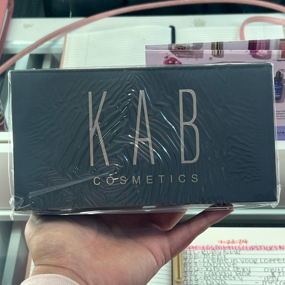 KAB Comsetics: Lip Kit (Undress Me) - Picture 3 of 5